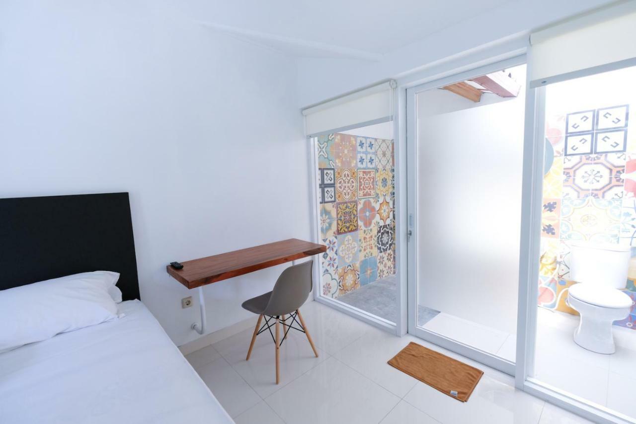 RedDoorz Plus @ Demangan Gejayan Pakualaman Bagian luar foto