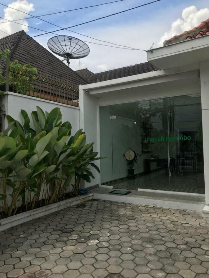 RedDoorz Plus @ Demangan Gejayan Pakualaman Bagian luar foto